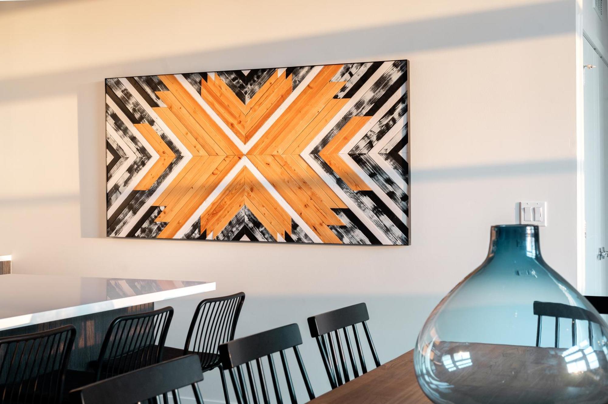 Bold & Elevated | Espadin Lohi Holiday home *